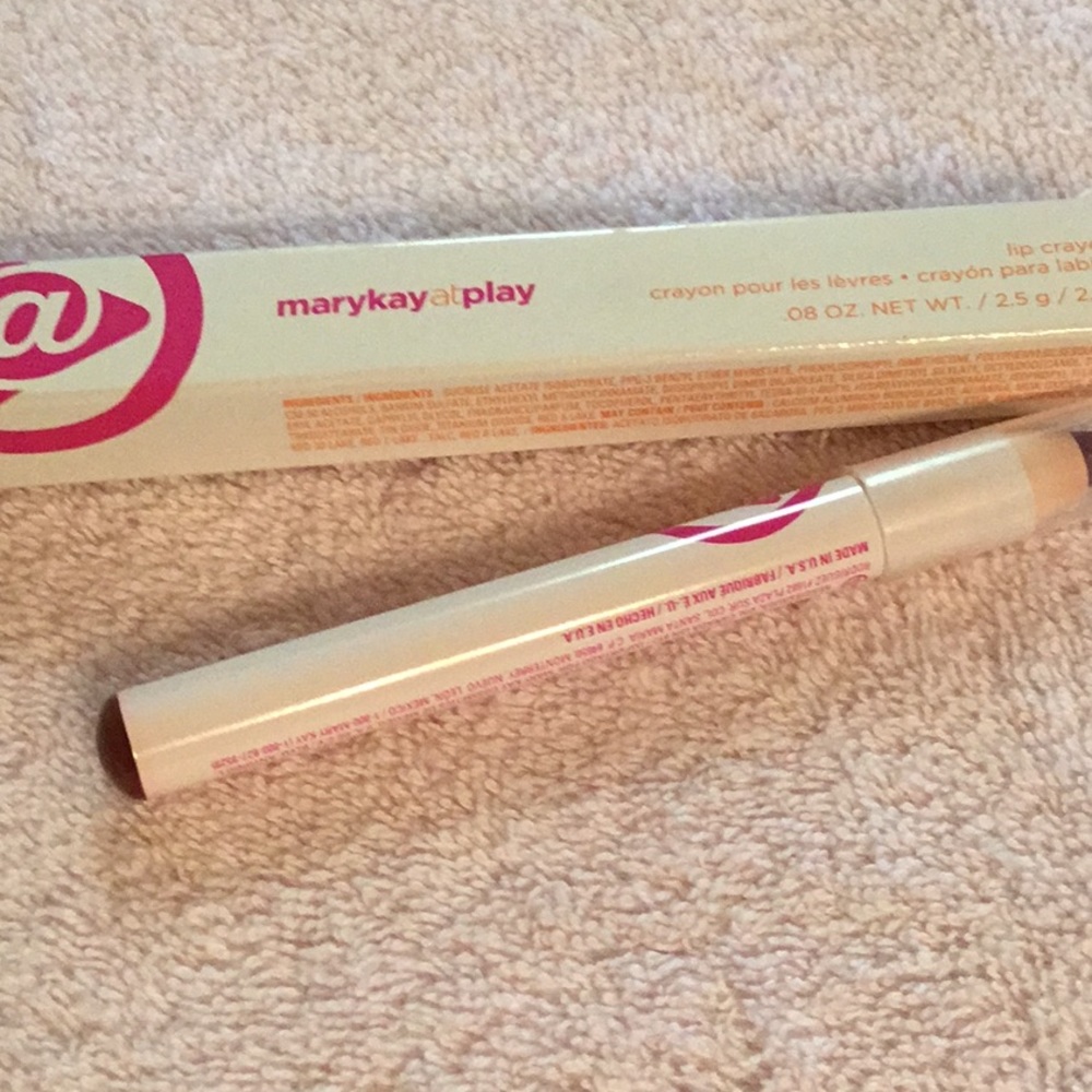 Mary Kay lip crayon